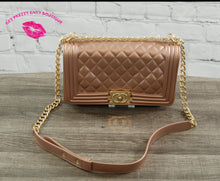 Load image into Gallery viewer, Gold Cross Body Style Bag
